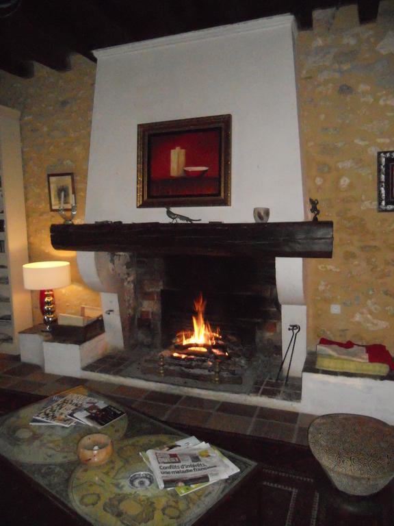 Chambre D'Hotes Le Moulin De Moulis Exterior photo